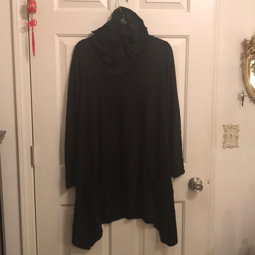 Chalet made in USA black cotton high low dress.New